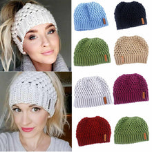 Load image into Gallery viewer, Winter Loose Knitted Women's Ponytail Beanie
